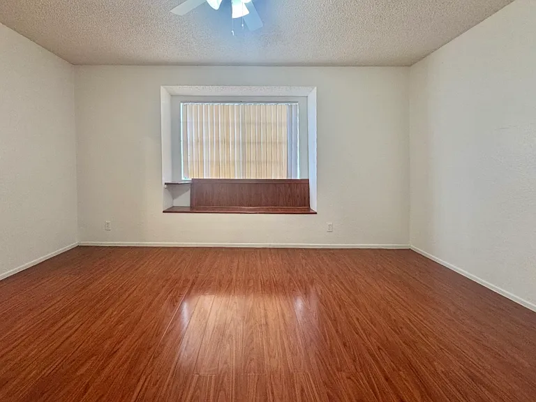 4934 W 119th St #1 — Photo 16
