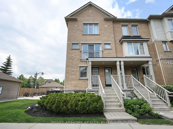 3250 Bentley Dr #25, Mississauga, ON L5M 0P7