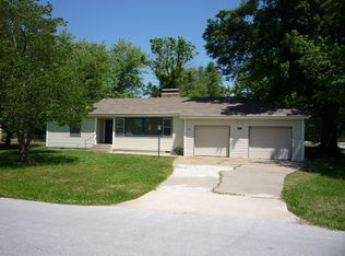 1287 E Wayland St, Springfield, MO 65804