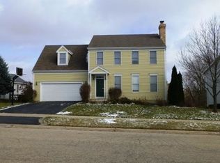 292 Windmill Creek Dr, Antioch, IL