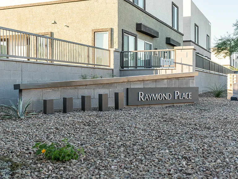Raymond Place Townhomes — Photo 15