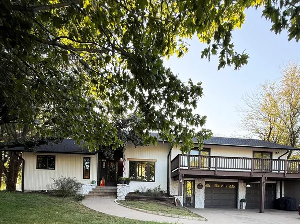 714 S Willison Rd, Hutchinson, KS 67501