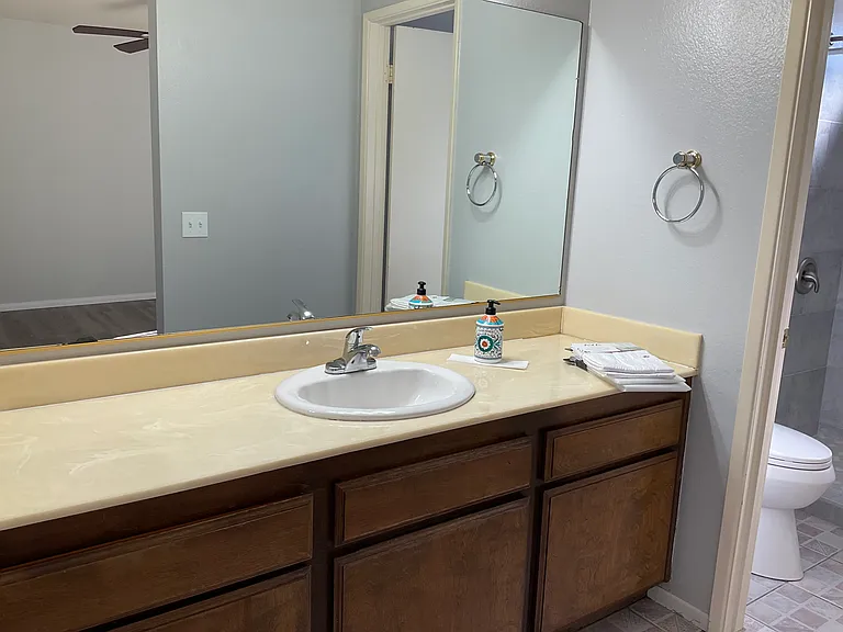 723 Sutton Hill Pl — Photo 25