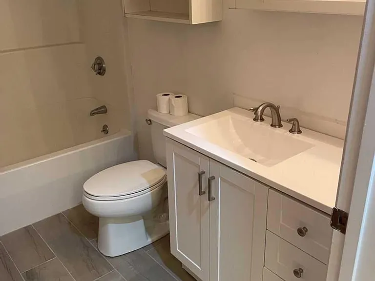 1693 Beacon St #B — Photo 4