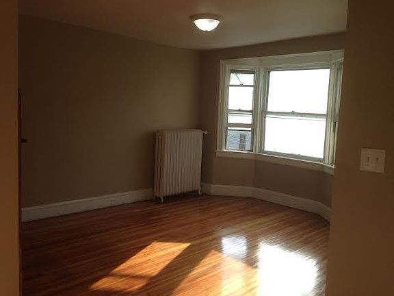 5th image of 14 Cortland Pl #2