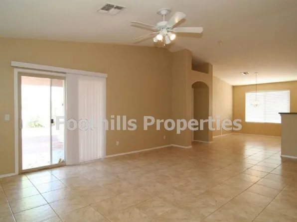 10151 E Desert Gorge Dr, Tucson, AZ 85747