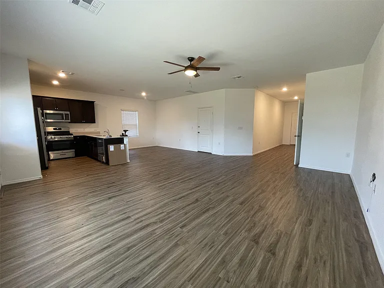 14229 Sandrock Bnd — Photo 2
