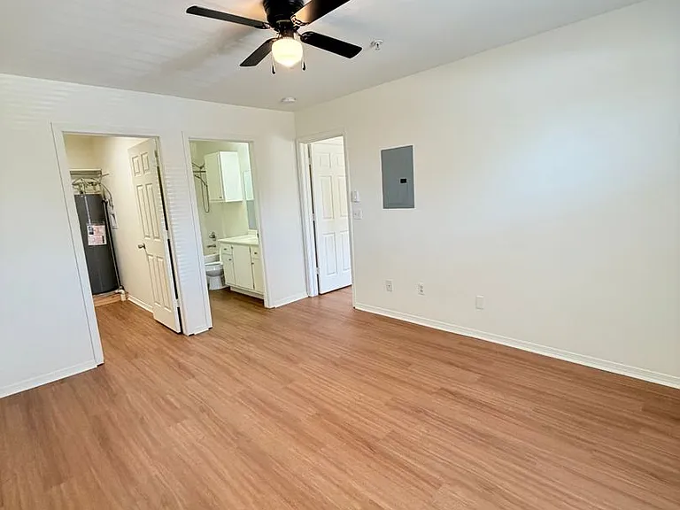 Cedar Creek Apartment Homes — Photo 11