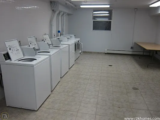 Rented by Realty 2000 Corp | media 14