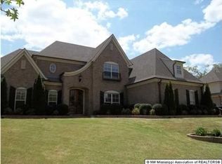 8535 Lake View Dr, Olive Branch, MS 38654