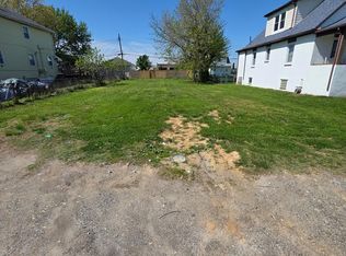 12 Centre Ave, Dundalk, MD 21222
