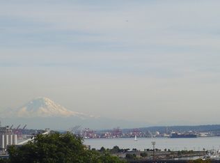 2215 W Raye St APT 1, Seattle, WA 98199