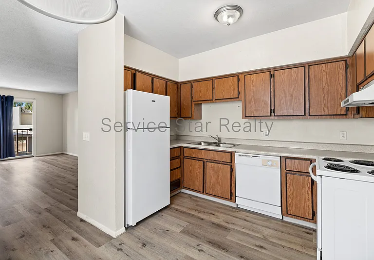 2807 E Le Marche Ave #203 — Photo 2