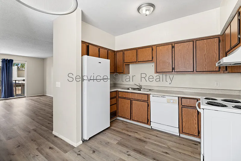 2807 E Le Marche Ave #203
