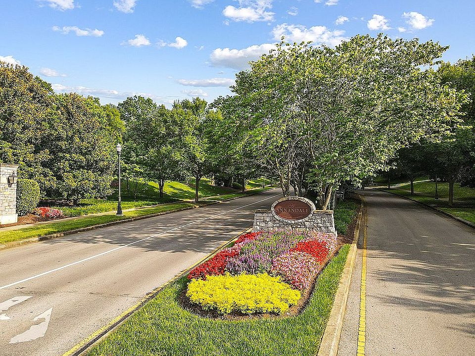 2nd image of 9231 Carrisbrook Ln