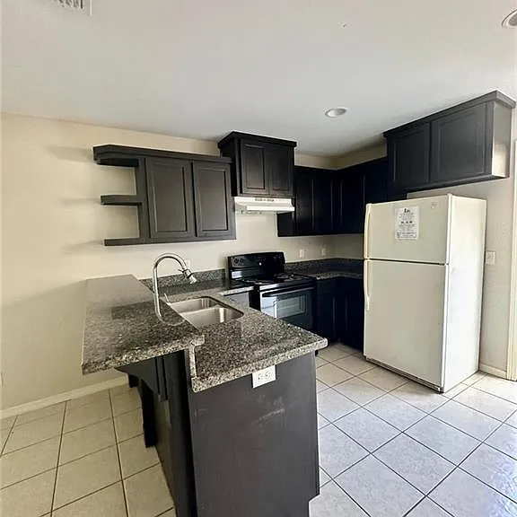 1302 W Harrison Ave #1 — Photo 4
