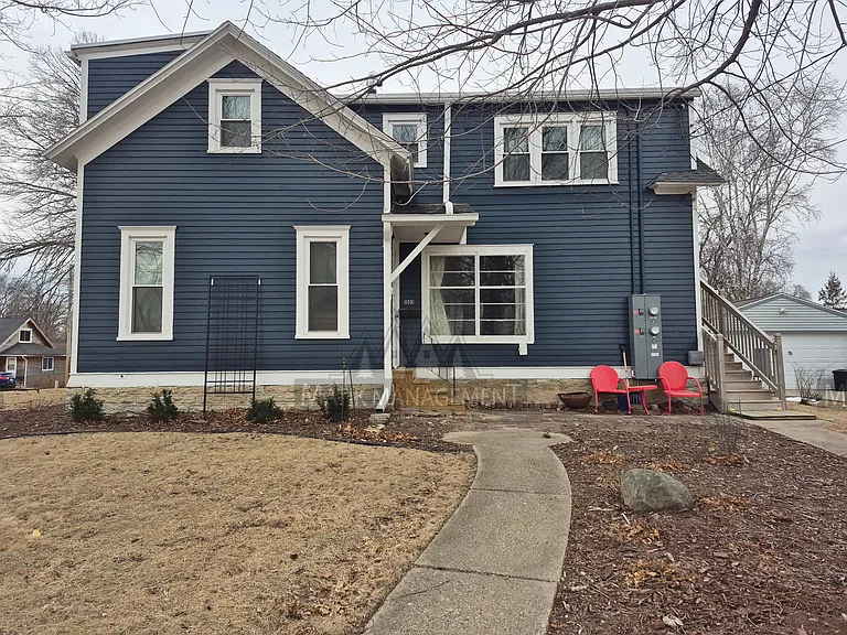 1005 4th Ave NW #1/2 — Photo 1