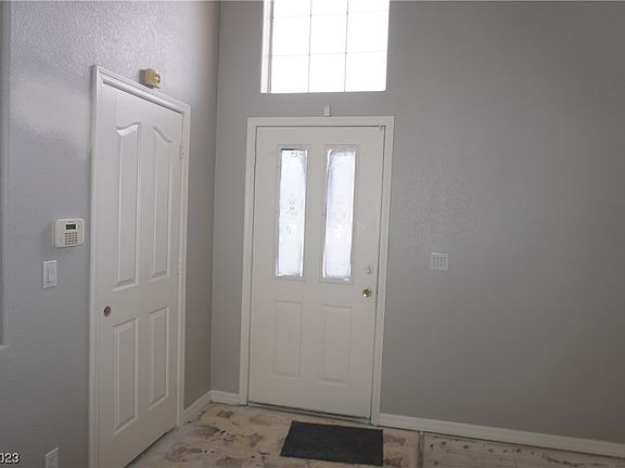 2nd image of 3765 Seaforth St