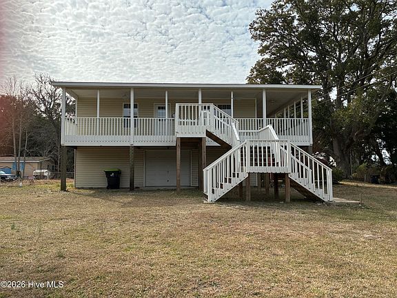 3rd image of 3825 C St SE