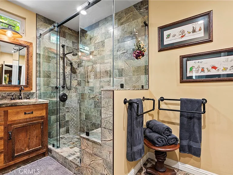 4416 Morella Ave — Photo 35