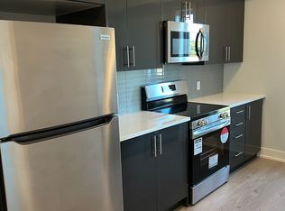 397 Codds Rd #208, Ottawa, ON K1K3X3