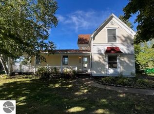 16331 Center Rd, Traverse City, MI 49686