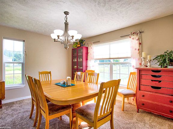 5th image of 3115 S Man O War Ln