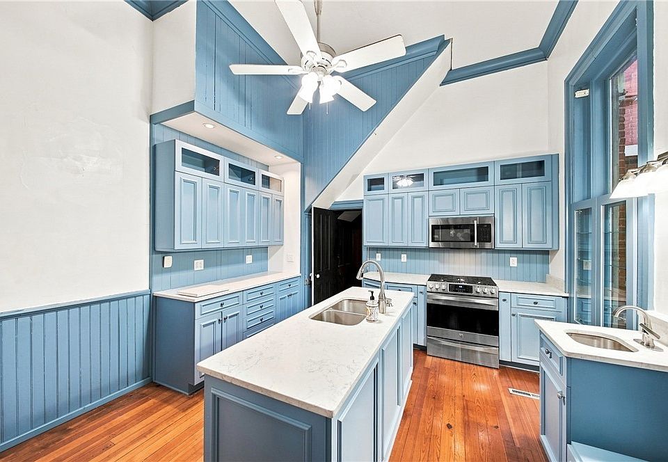 22nd image of 904 Juliana St