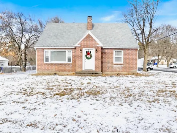68 Central Street, Hudson, NH 03051