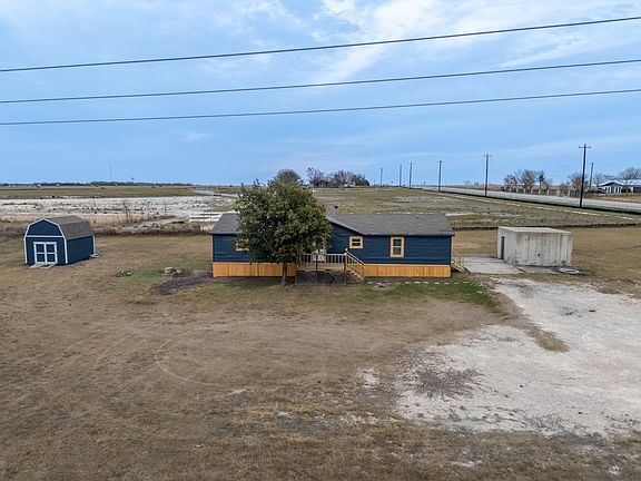 4th image of 1725 Fm 972