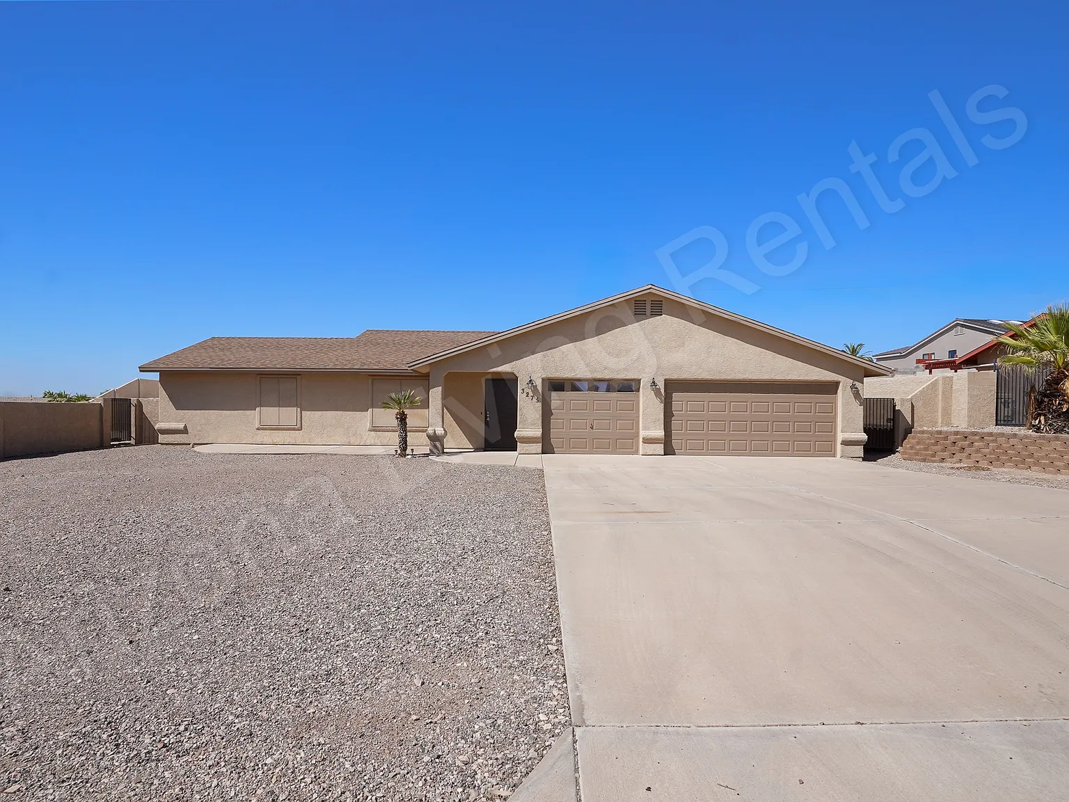 3 bed, 1317 sqft, $1,900 — Photo 1