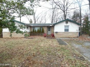 9346 Dubarry Ave, Lanham, MD 20706