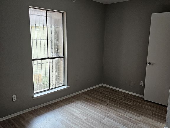 4th image of 10603 S Wilcrest Dr APT 53