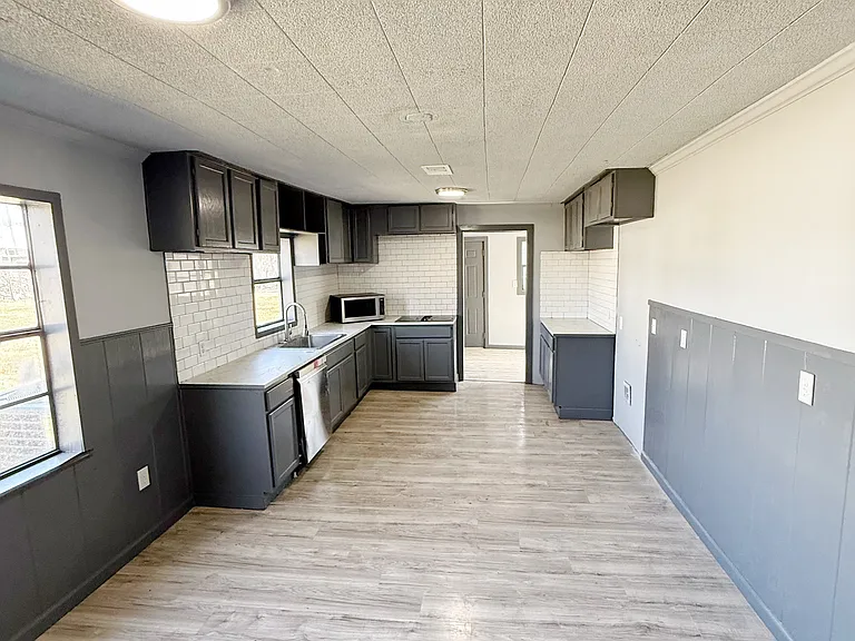 177 E Sweden St — Photo 5
