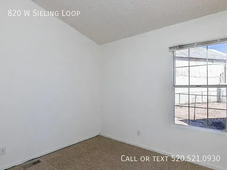 820 W Sieling Loop — Photo 15