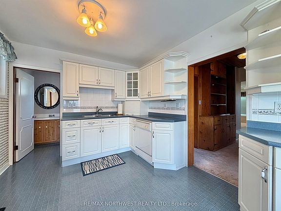 4th image of 238 3rd St E