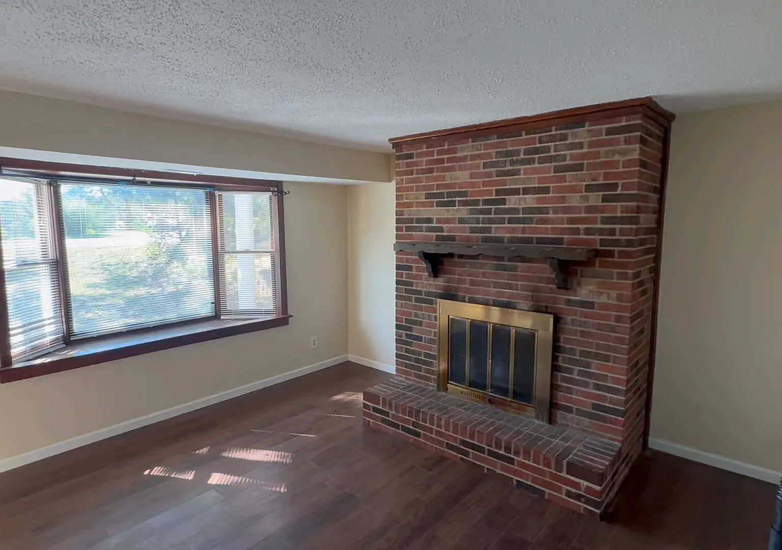 2 bed, 1.5 bath, 1248 sqft, $1,250 — Photo 4