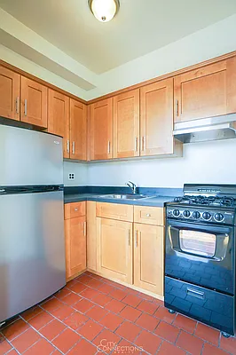 Rented by City Connections Realty | media 11