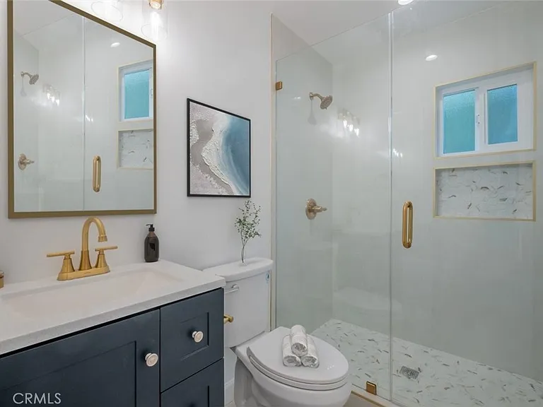 14418 Martha St — Photo 11