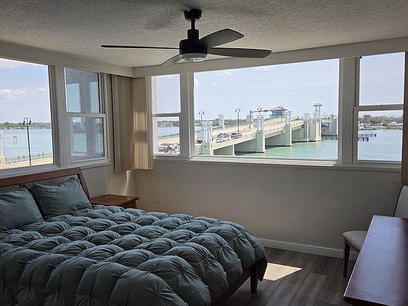 3rd image of 500 Treasure Island Cswy APT 307