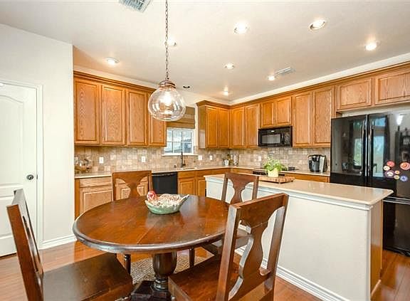 5th image of 3216 Serenity Dr