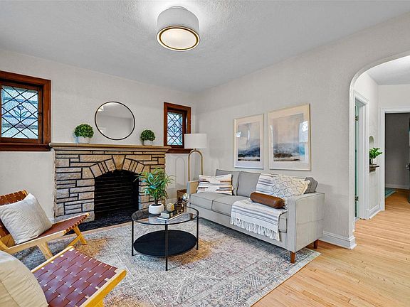 3rd image of 4121 Parker Ave