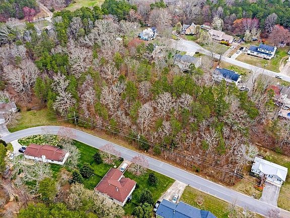 3rd image of 7219 Flagstone Dr