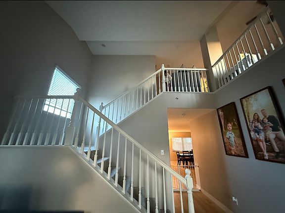 4th image of 30454 Silver Hawk Dr