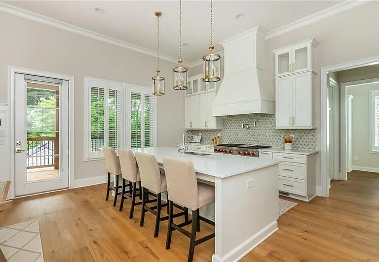1169 Dorby Park Dr NE — Photo 9