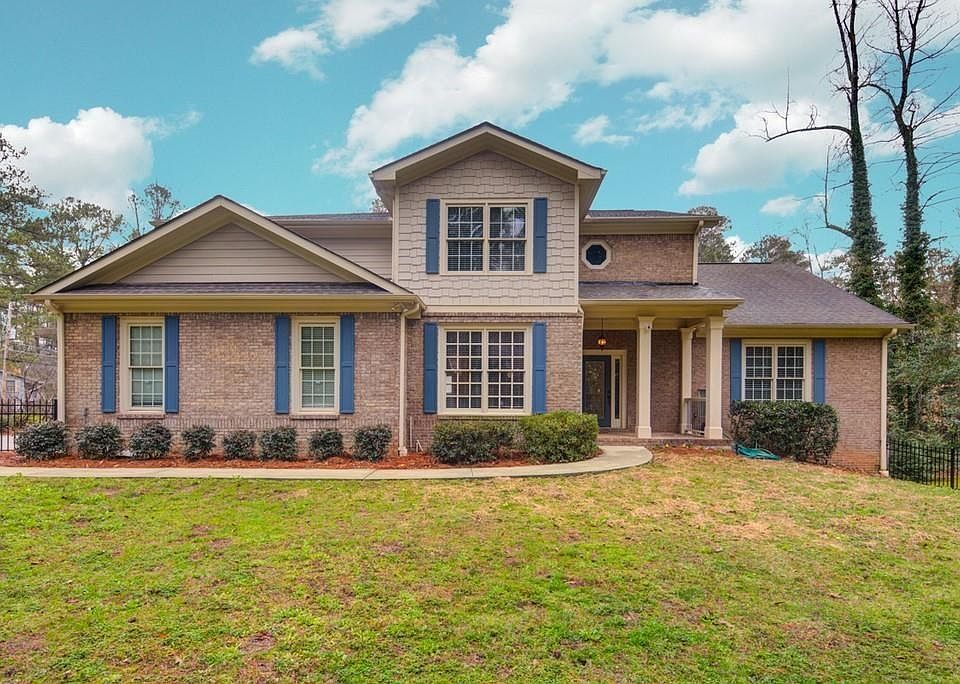 1st image of 2425 Flair Knoll Dr NE