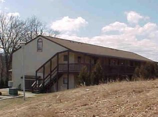 10 Brook Front Ln, Pomfret Center, CT 06259