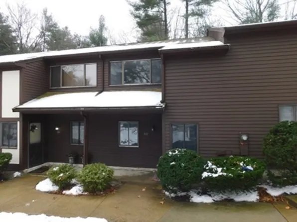 102 Highwood Dr, Franklin, MA 02038