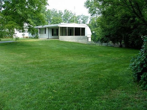 2nd image of 52 Carroll Dr