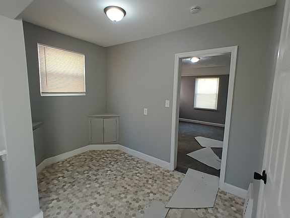 5th image of 12697 Marlowe St
